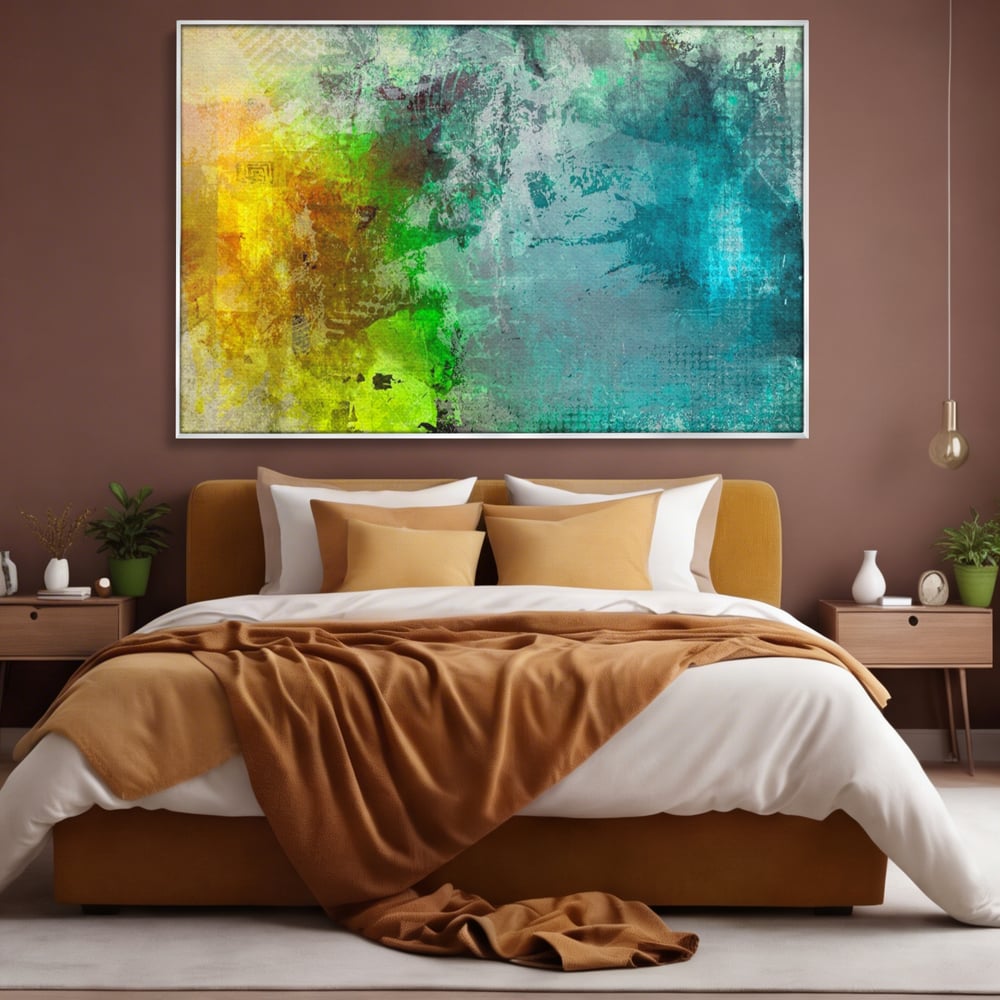 Tablou canvas cu tablou canvas cu compozitie abstracta, in rama de aluminiu argintiu, pe perete intr-un dormitor